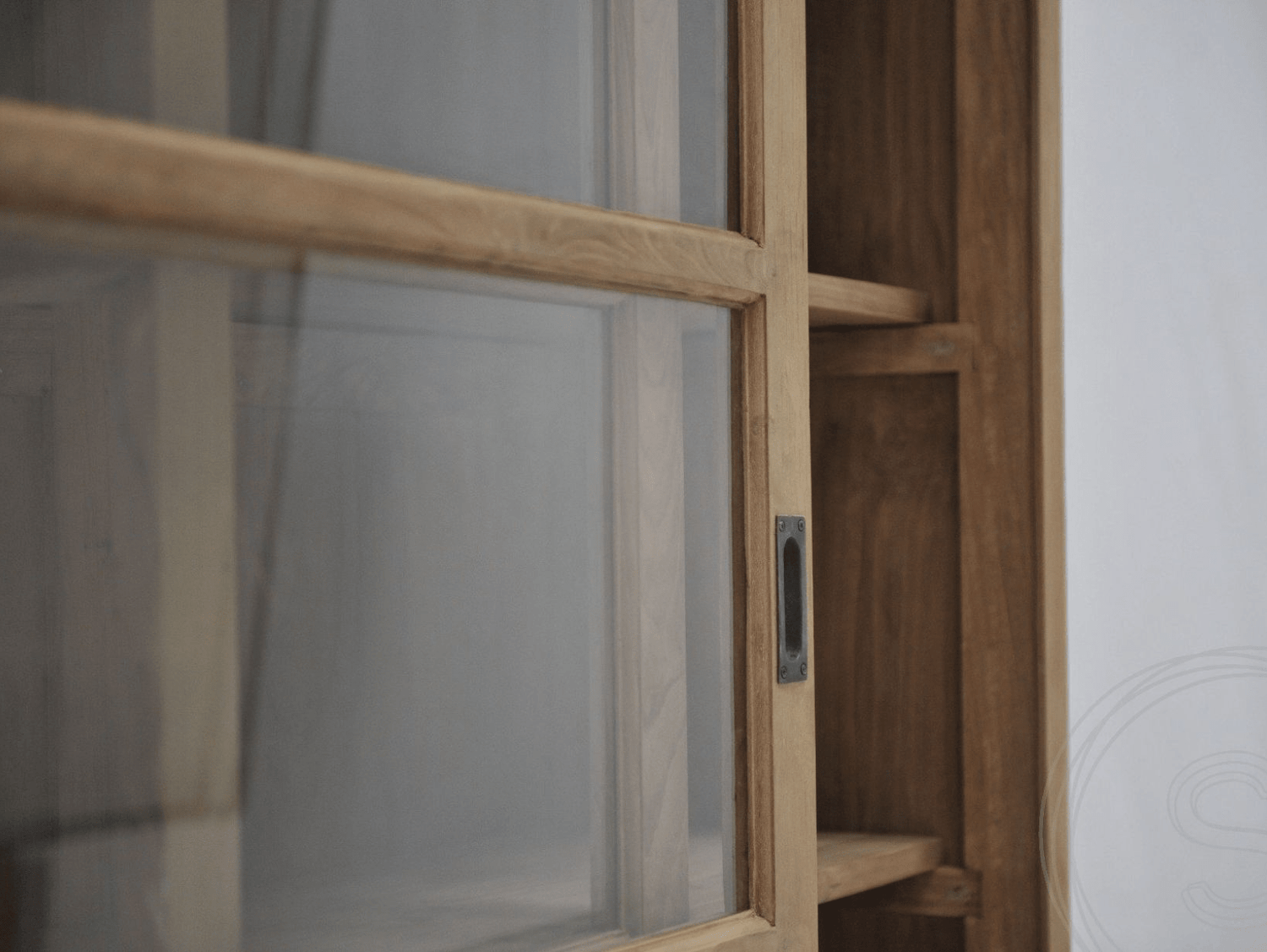 Teak vitrinekast 120cm - Souren Meubels