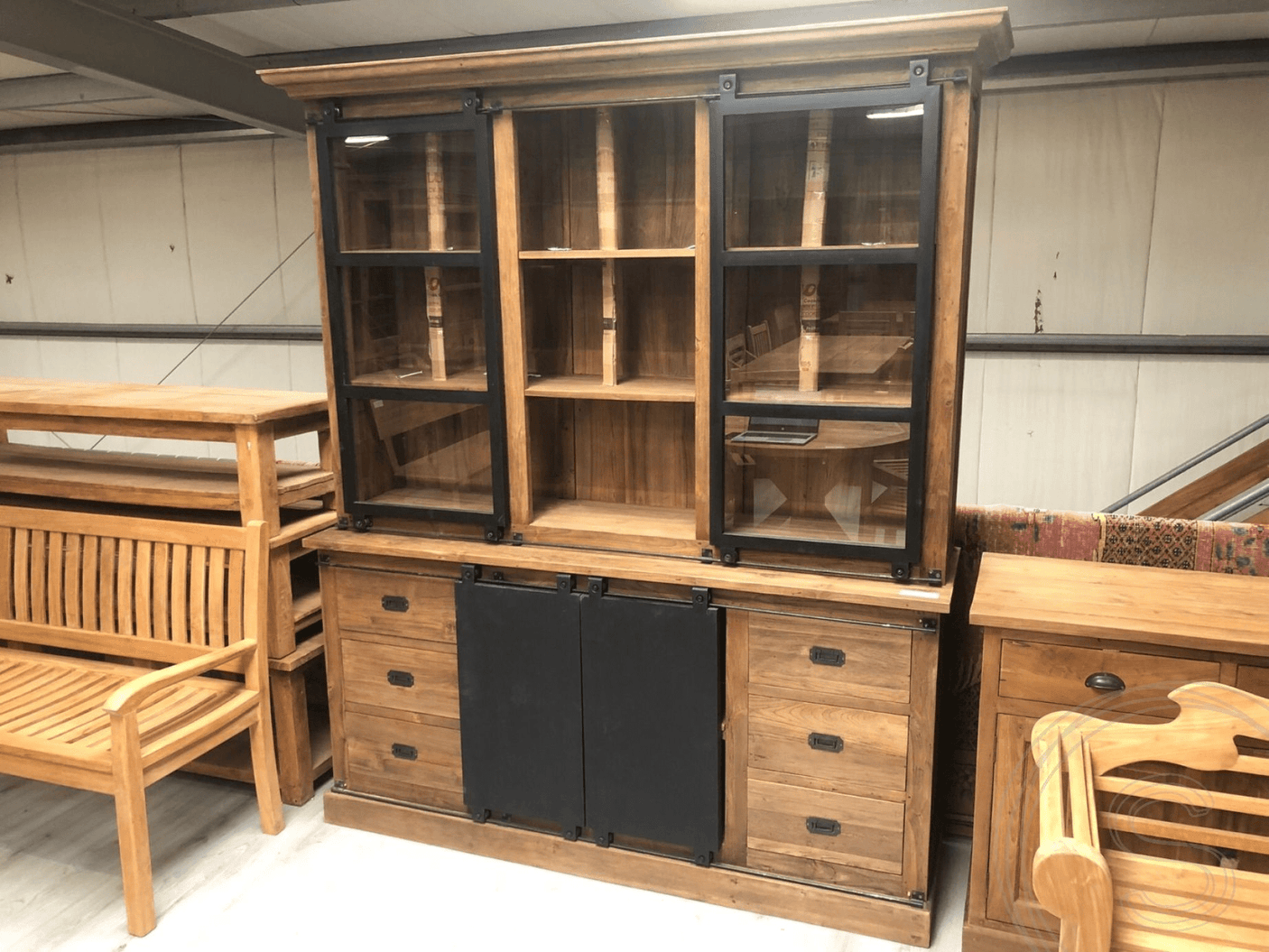 Teak Schrank mit Stahl