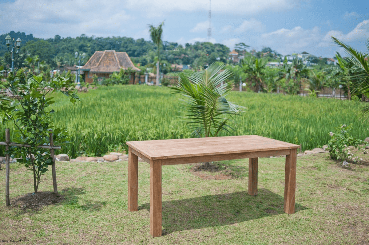 Teak Gartentisch 180x90cm + 4 Bahnhofstühle