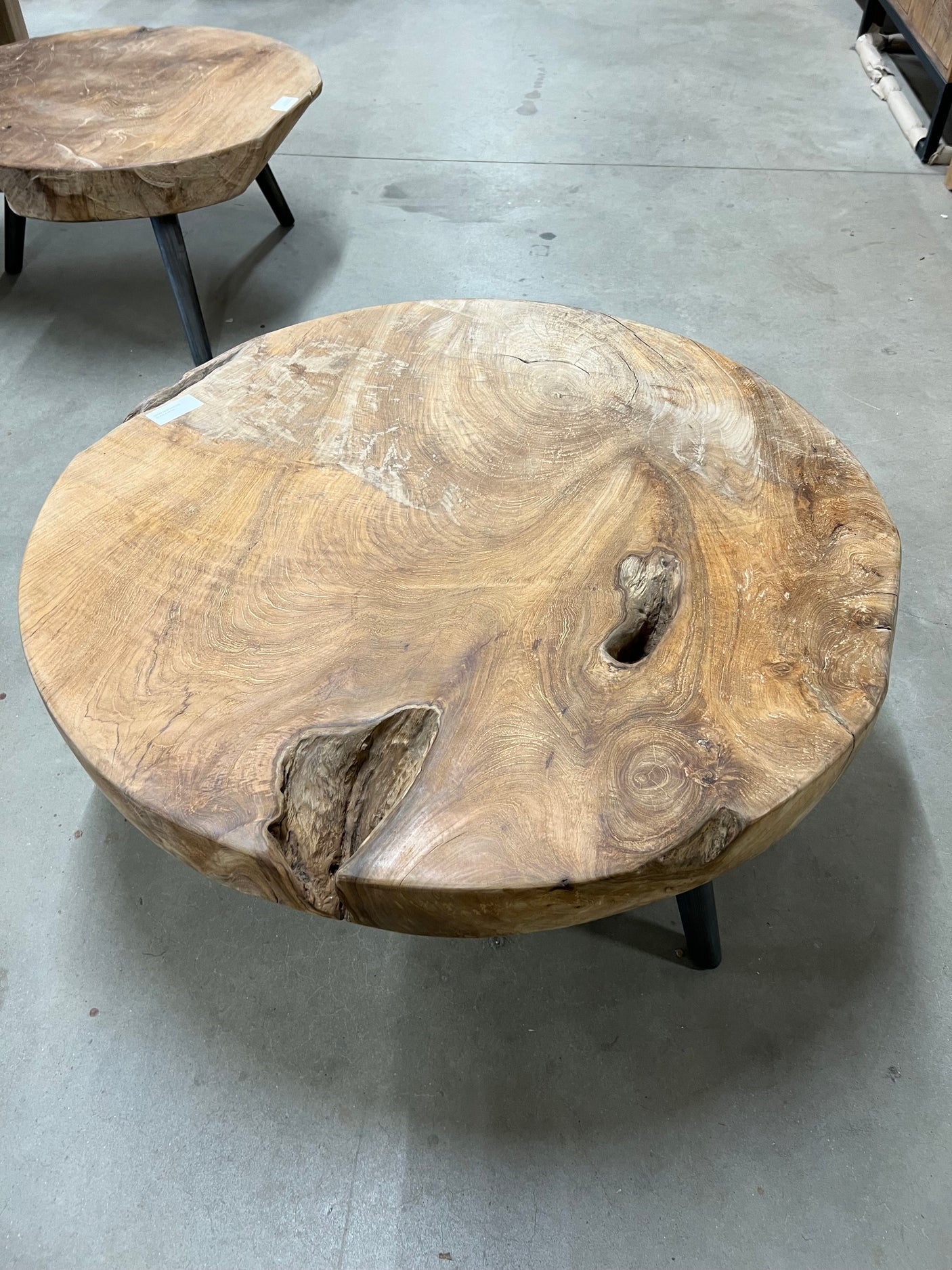 Teak-Couchtisch Stahlbein - 90cm Durchmesser
