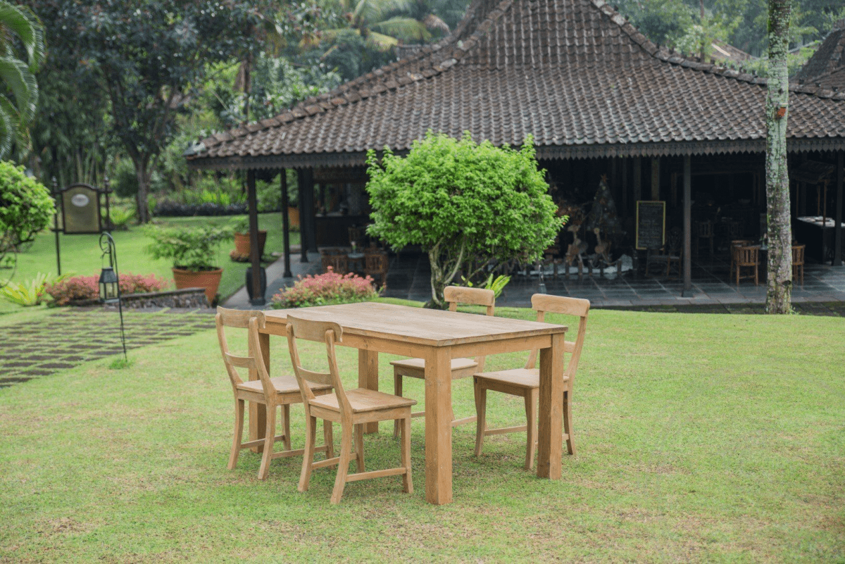 Teak Tisch 160x90 + 4 Stühle