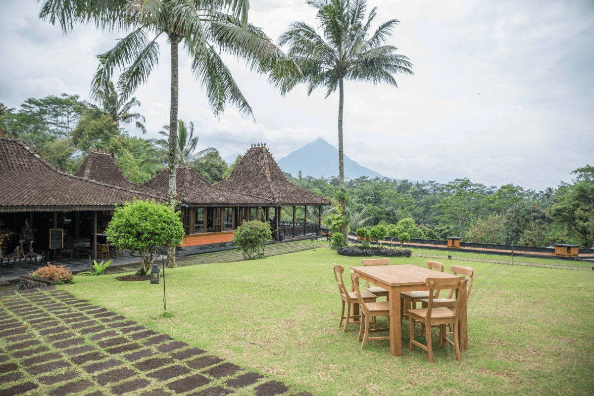 Teak Tisch 160x90 + 4 Stühle