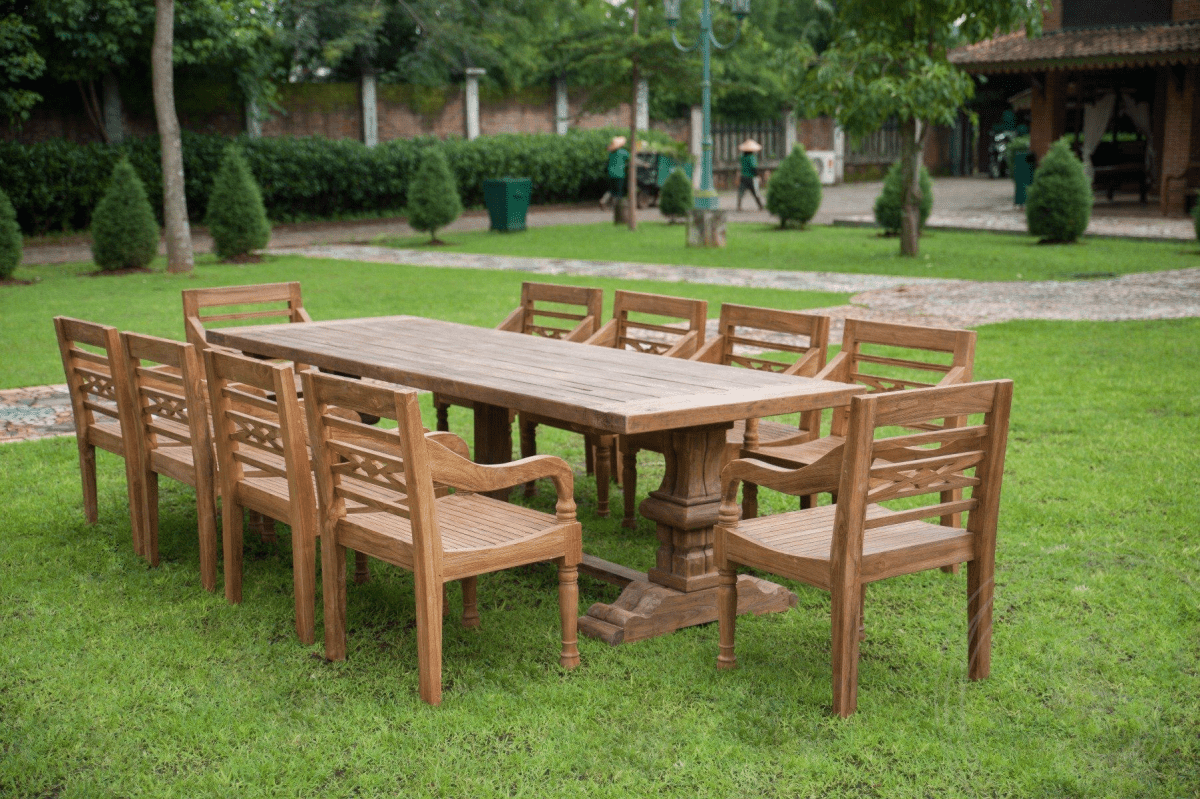 Teak Tisch oval 300x120cm + 8 Stühle