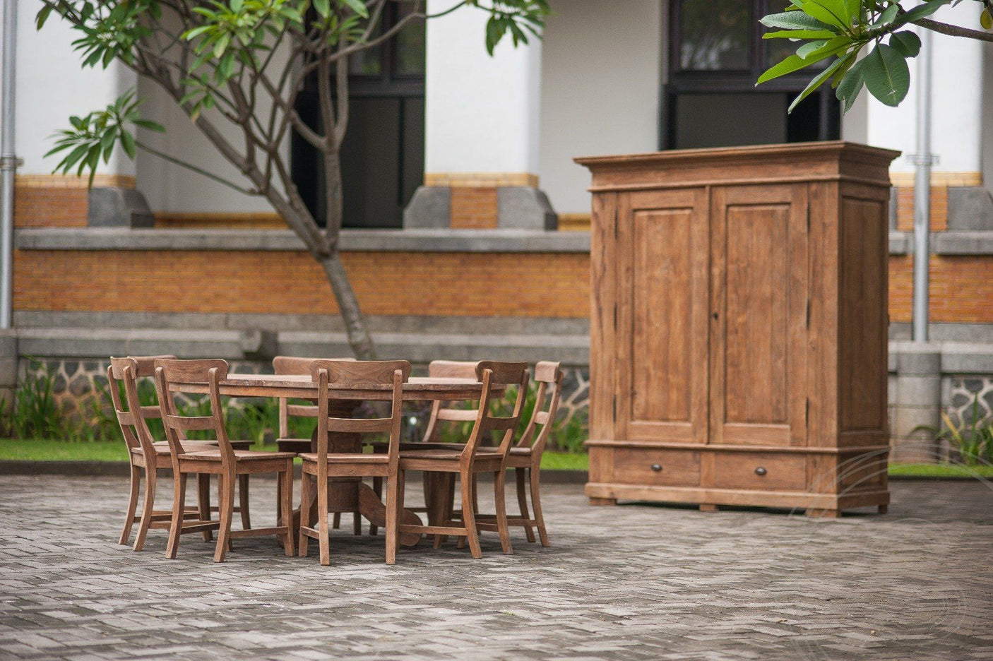 Teak Tisch rund 150cm Rustikal