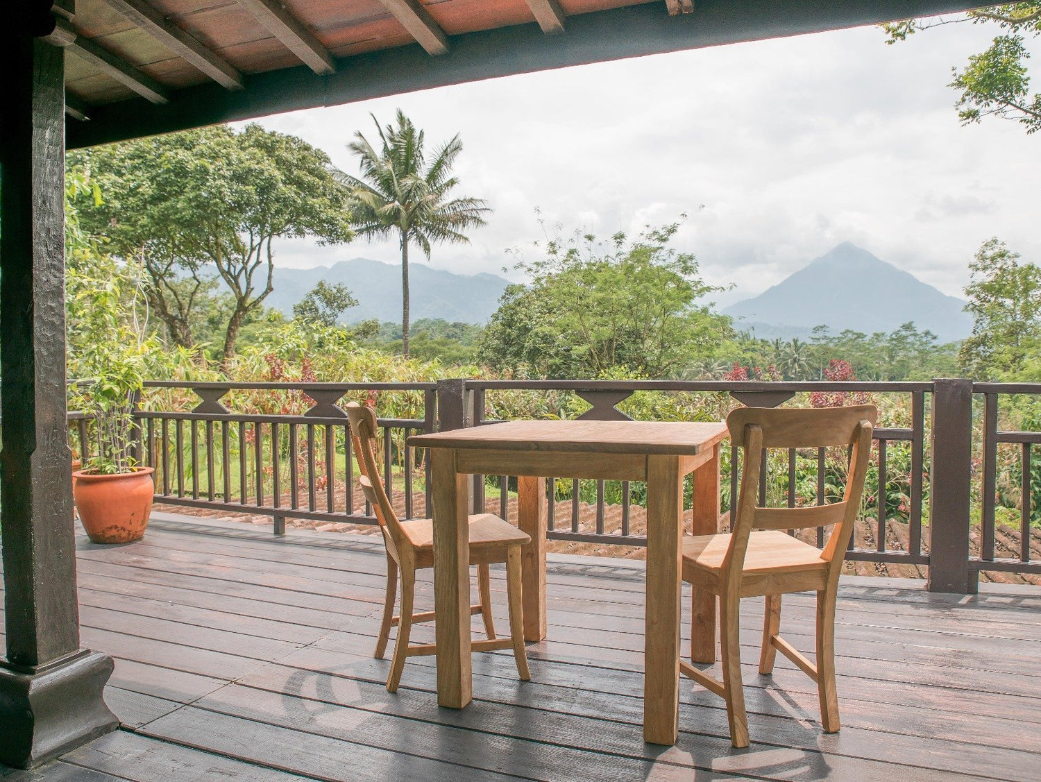 Teak tafel 90x90cm oud hout - Souren Meubels