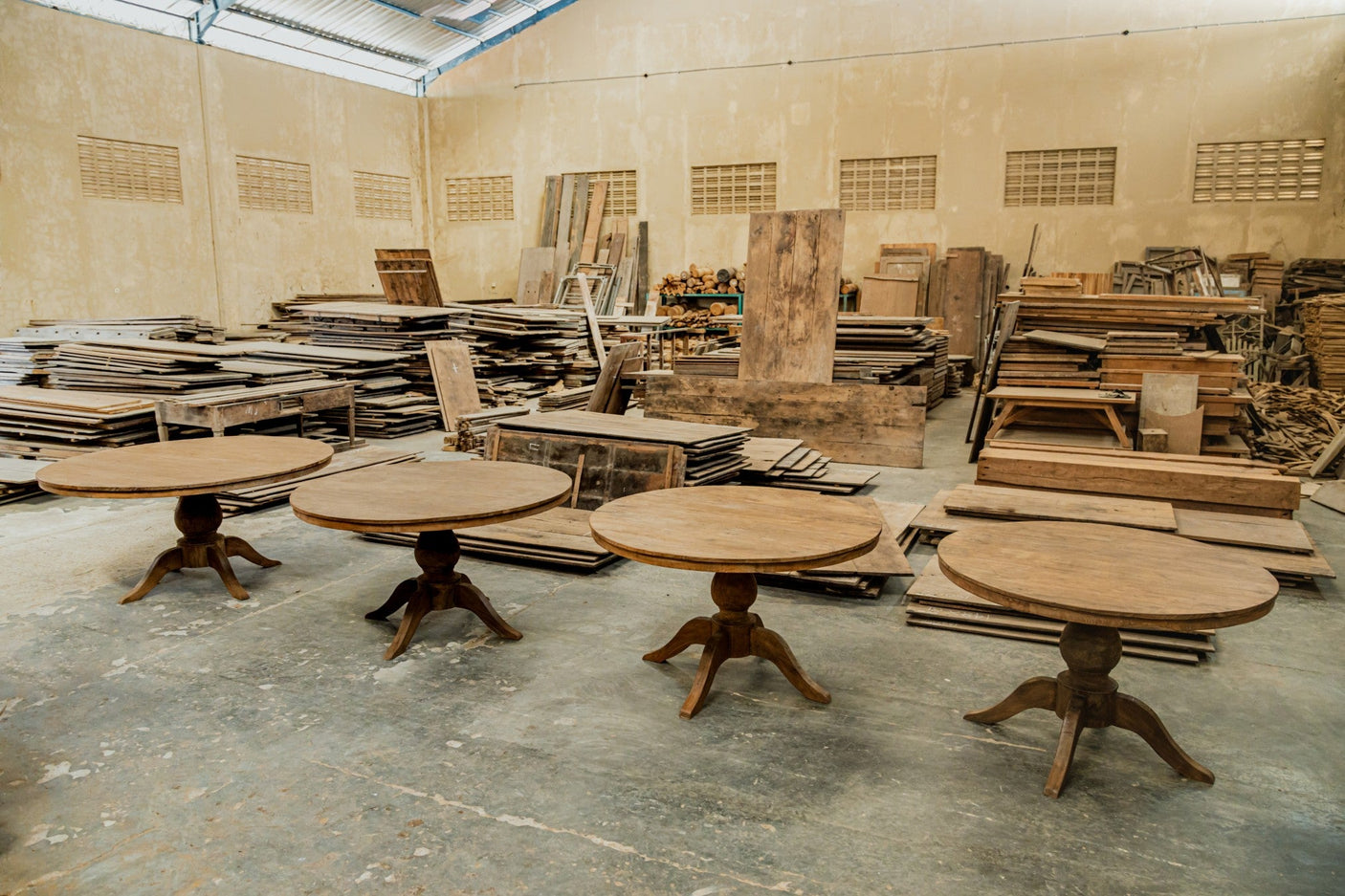 Runder Teak Esstisch Anteak – Aus originalen alten Teakplanken