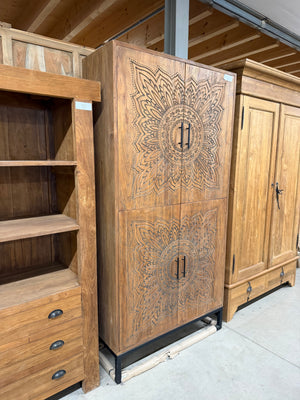 Teak Schrank Carving - 100x40x220cm