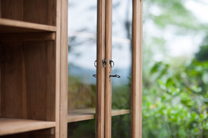 Teakholz Vitrinenschrank 210cm