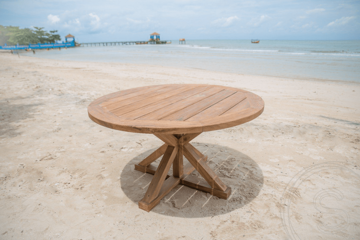 Runder Teak Gartentisch 140 + 5 Gartenstühle