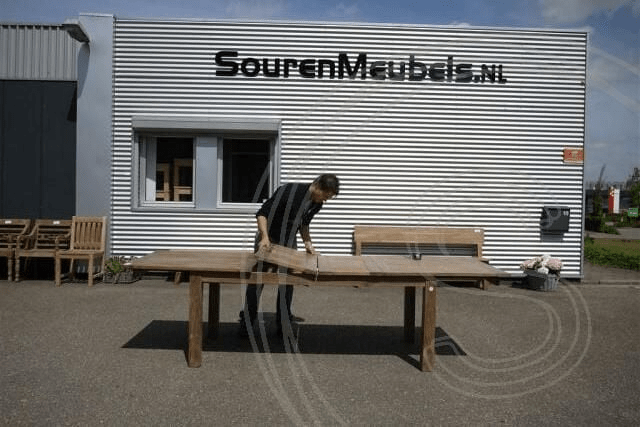 Teak Tisch Ausziehbar 200-250-300x100 + 12 Stühle
