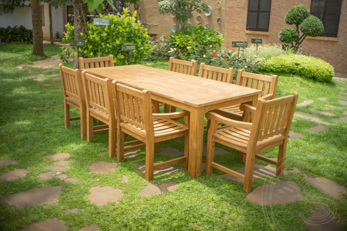Teak Gartentisch 240 x 100 + 8 Gartenstühle Elephant