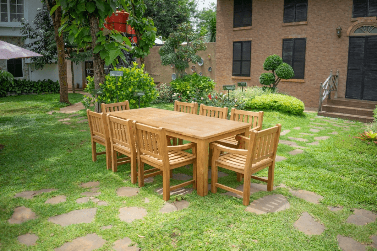 Teak Gartentisch 240 x 100 + 8 Gartenstühle Elephant