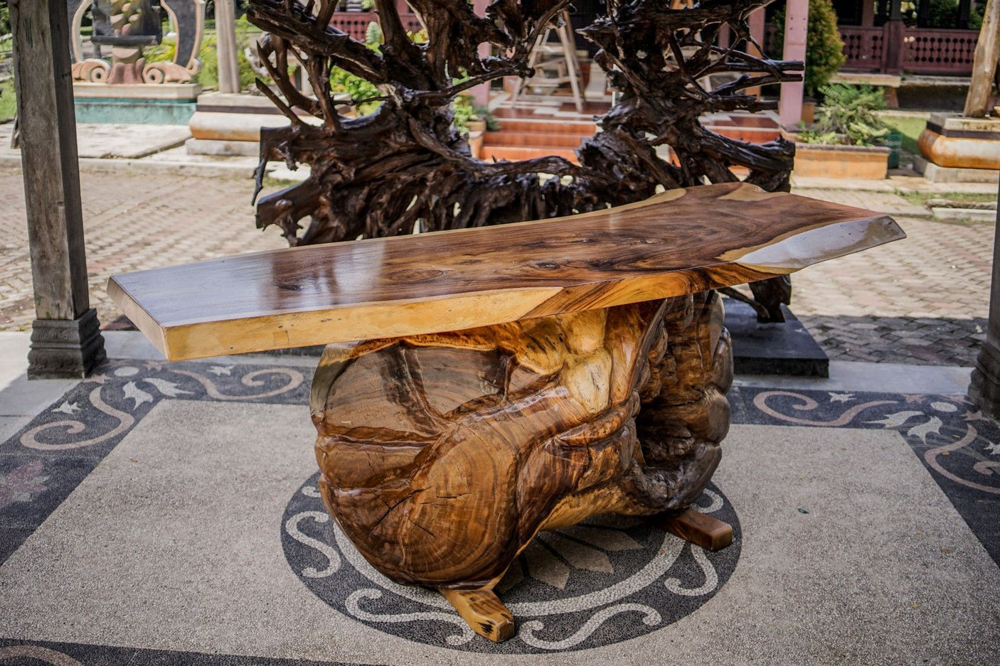 Baumstamm Stehtisch GIANT 300cm