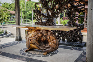 Baumstamm Stehtisch GIANT 300cm