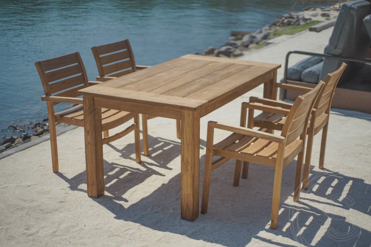 Teak Gartentisch 160 x 90 + 4 Gartenstühle Stacking
