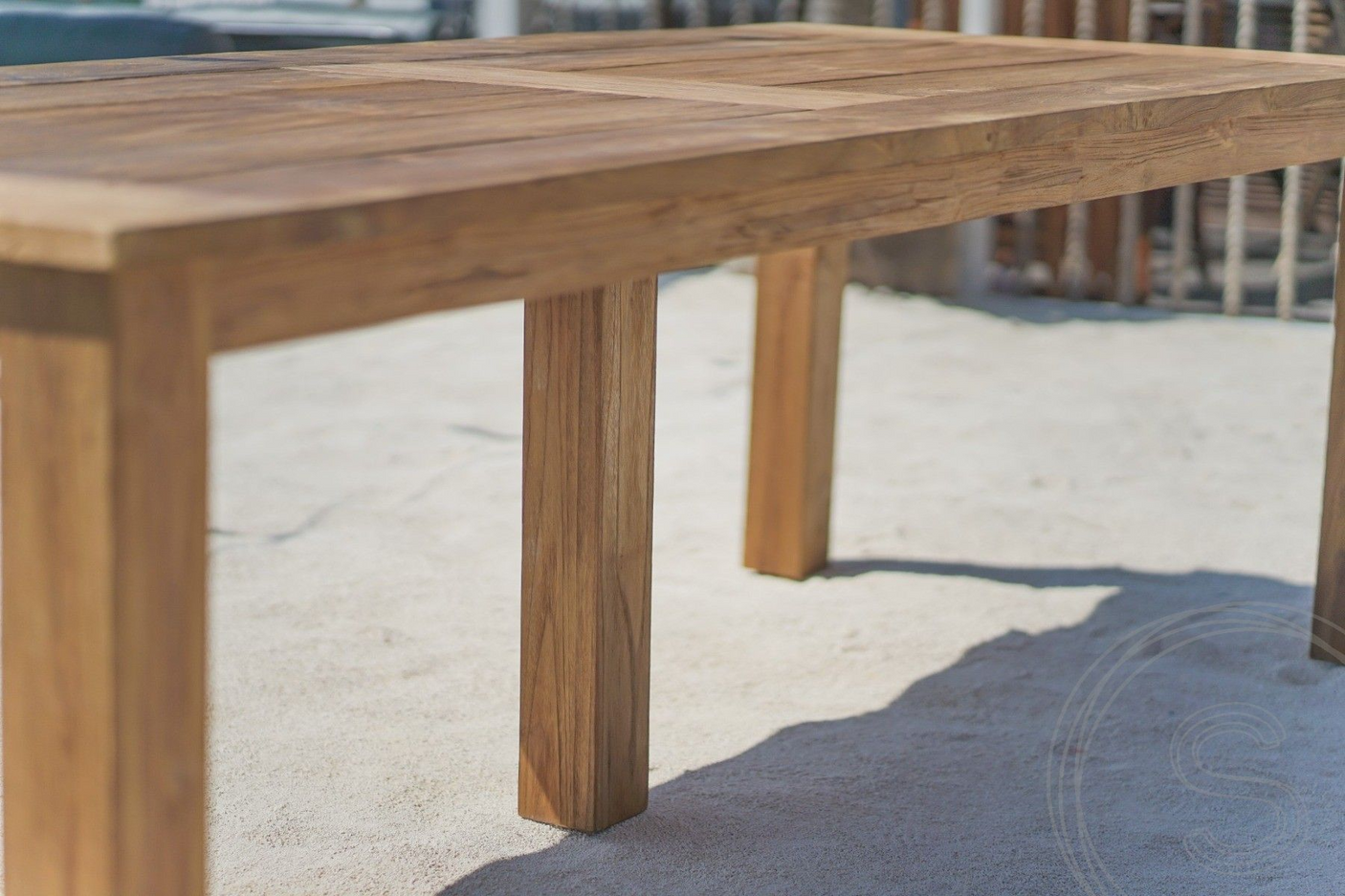 Teak Gartentisch 240 x 100 + 8 Gartenstühle Stacking
