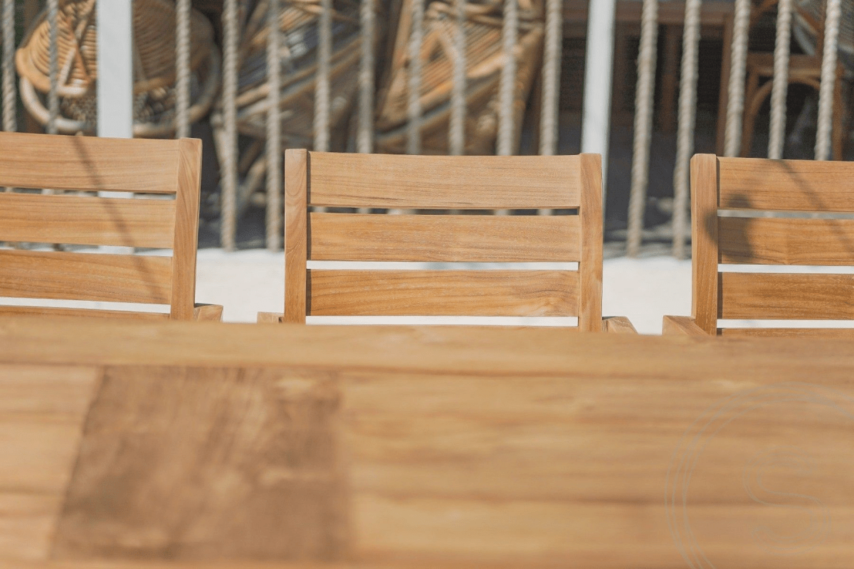 Teak Gartentisch 280 x 100 + 10 Gartenstühle Stacking

