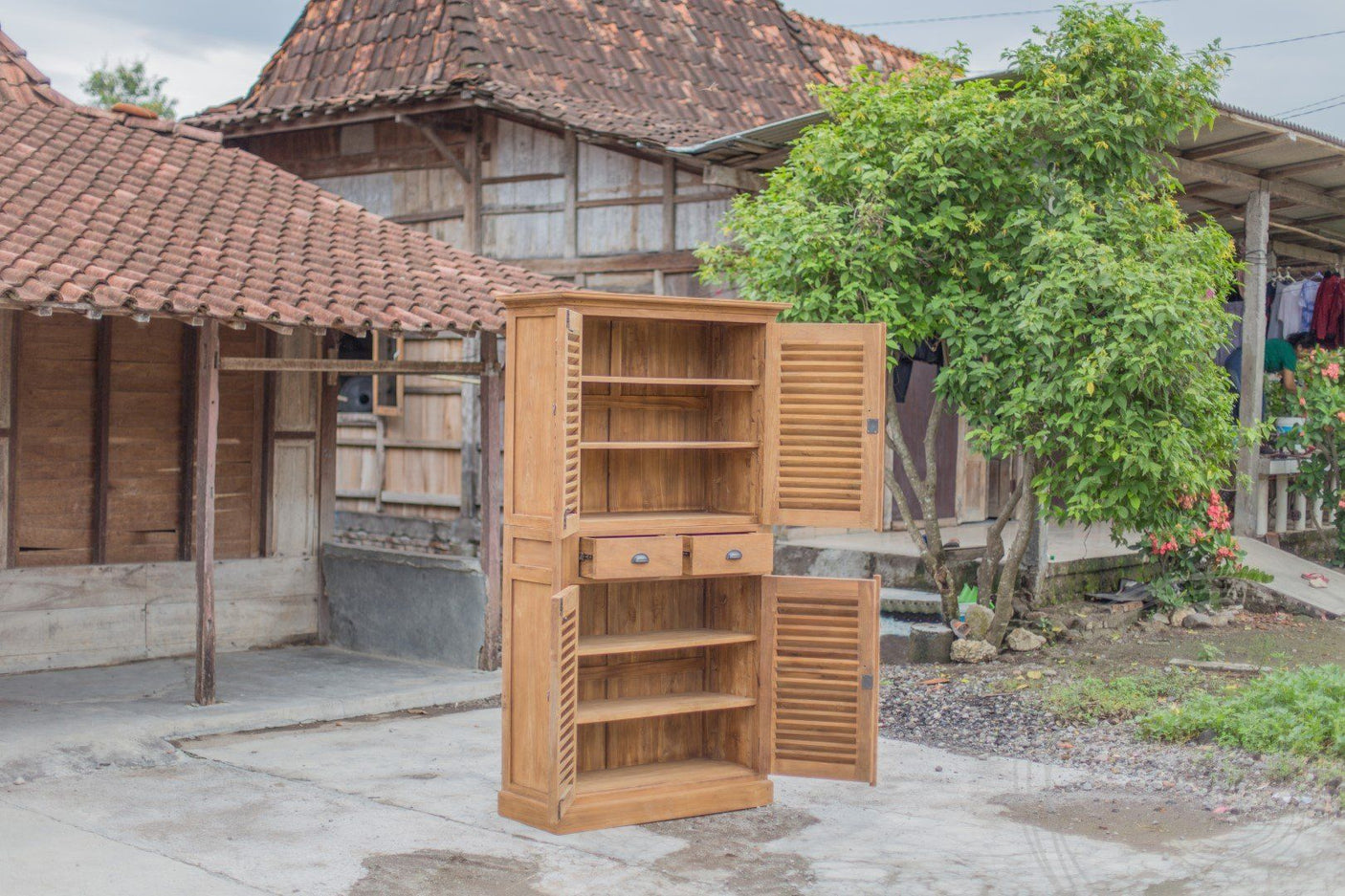 Teak Schrank Lombok