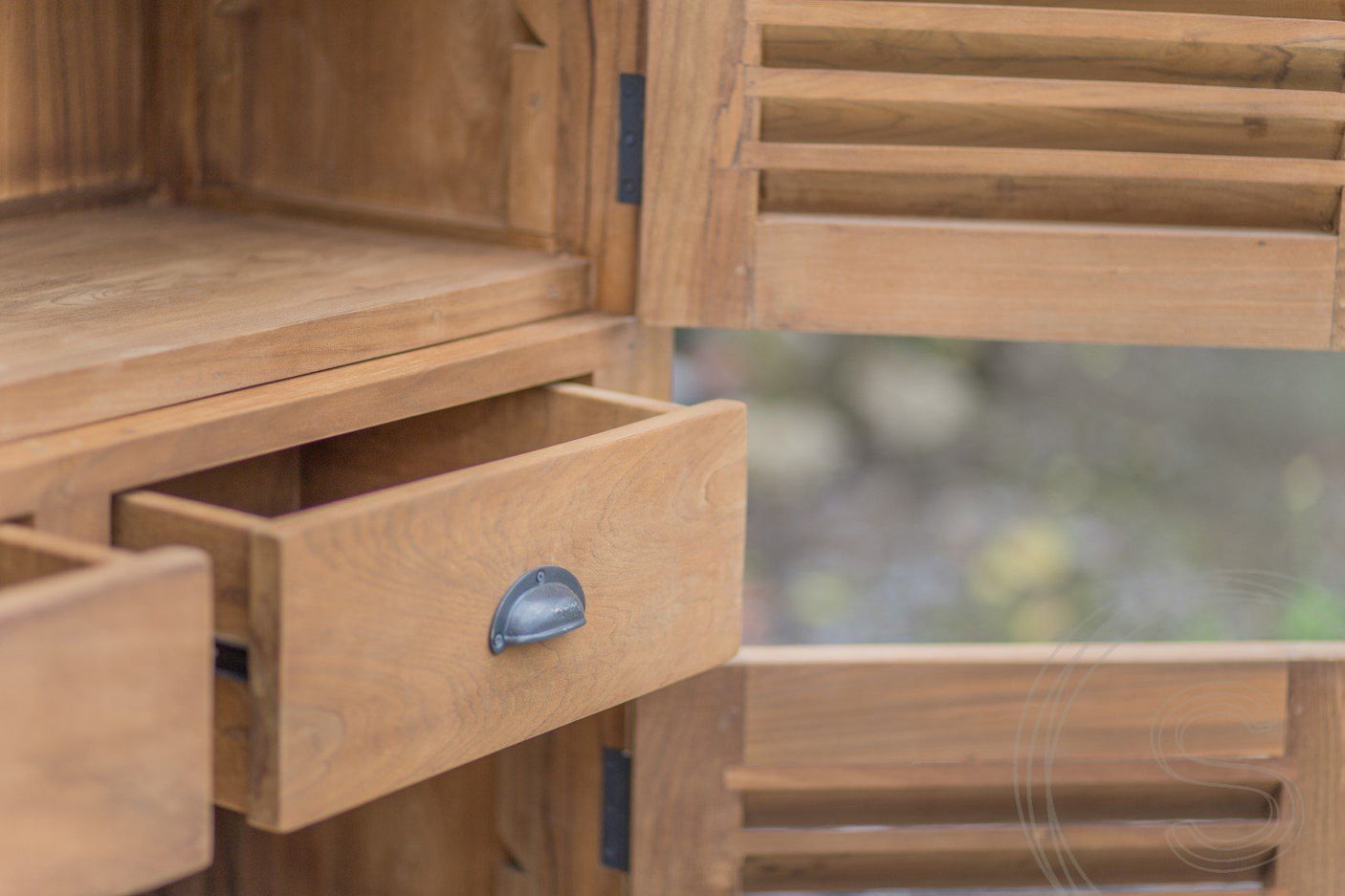 Teak Schrank Lombok