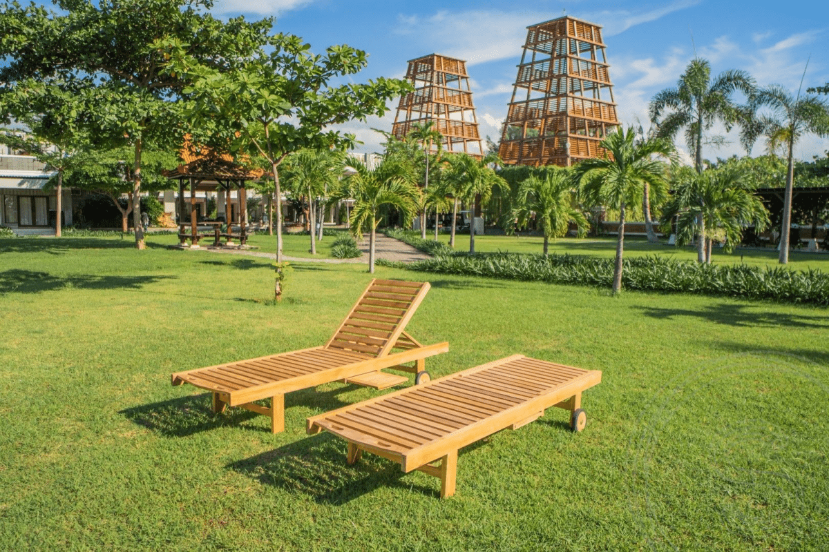 Teak Liege mit Rollen 2 x