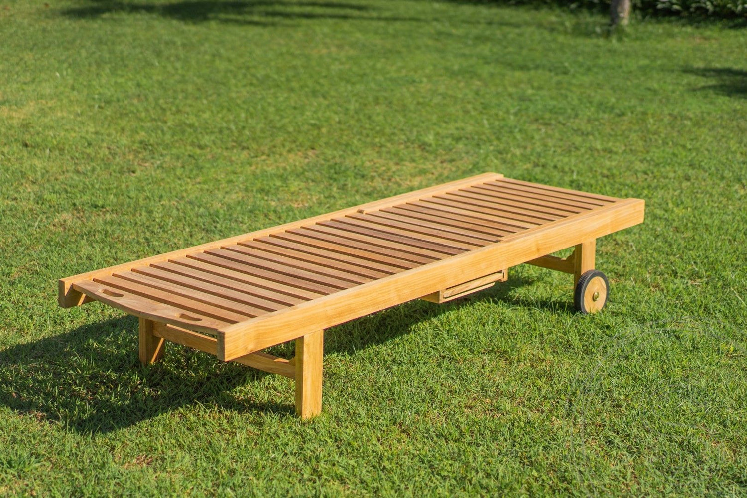 Teak Liege mit Rollen