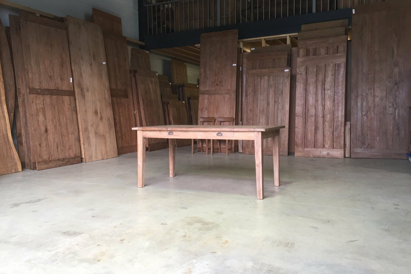 Teak tafel met lades 200x100cm oud hout - Souren Meubels