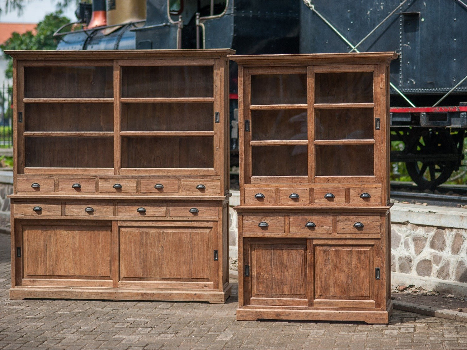 Teak vitrinekast 130cm oud hout - Souren Meubels