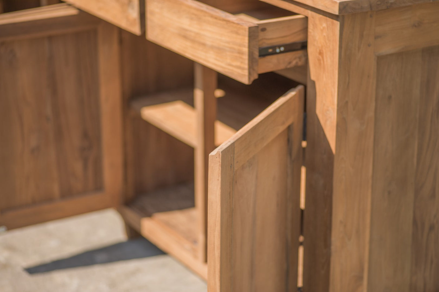 Teak Kommode 200 x 90 x 50